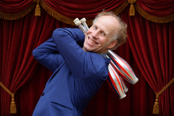 Jongleur Walkact Berlin